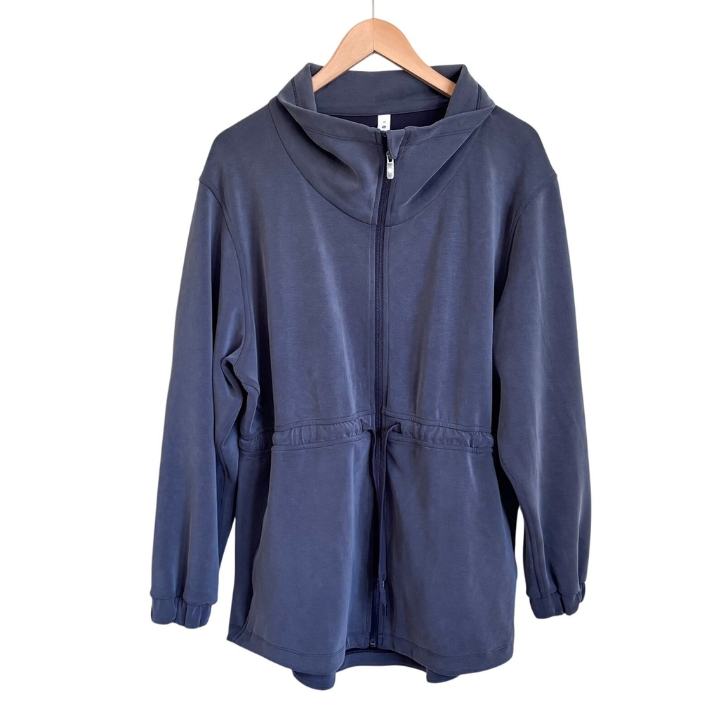 Lululemon Womens Softstreme Cinched Waist Zip Jacket 10 Gray Athleisure Athletic